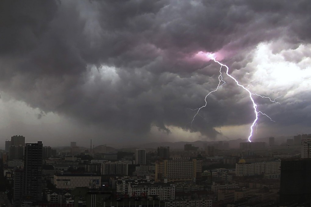 Lightning now kills or injures nearly 4,000 people in China annually. Photo: Reuters