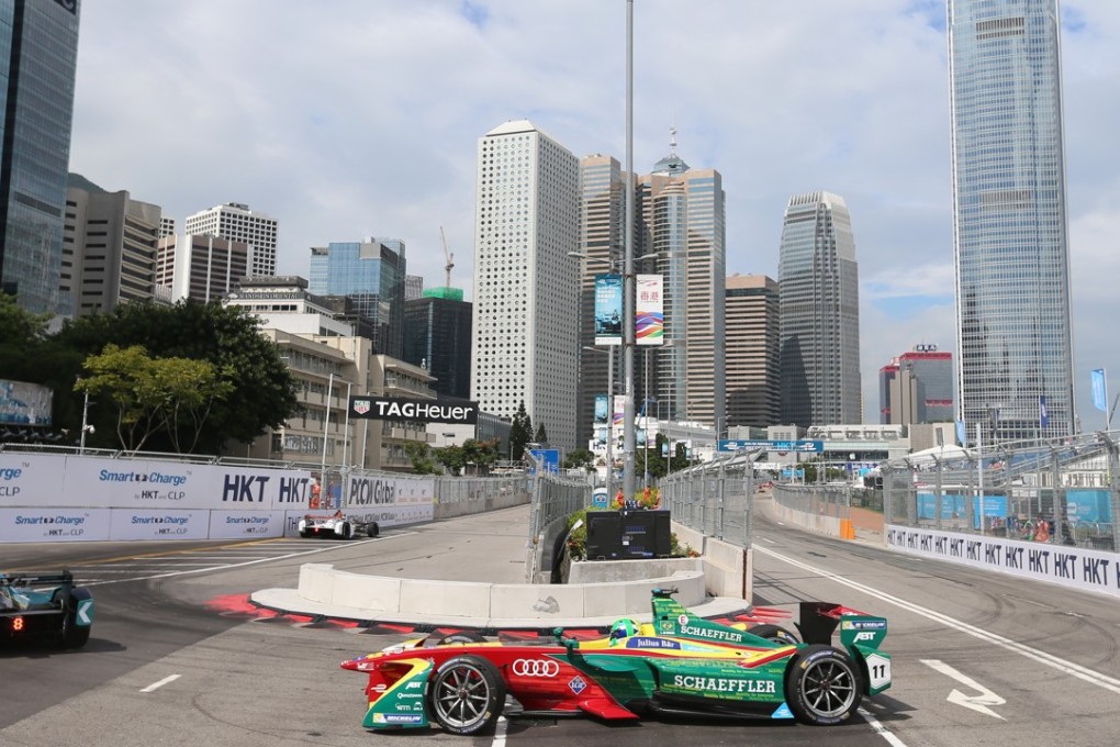 ABT Schaeffler Audi Sport’s driver Lucas Di Grassi (centre) in action at 2016 FIA Formula E HKT Hong Kong ePrix in Central. Photo: K.Y. Cheng