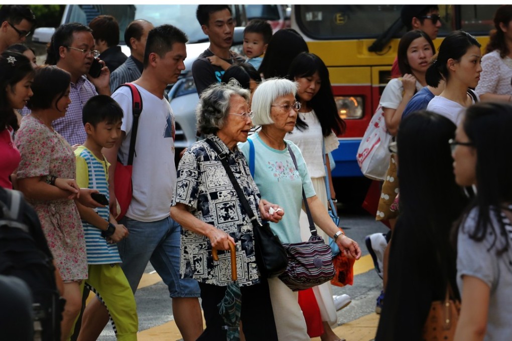 If you were told that you can buy any clothes you like but you can only buy them at the Wing On department store, wouldn’t you think that the people at Wing On might rub their hands in gleeful joy and jump to raise their prices?This is what we have in the MPF, says Jake Van Der Kamp. Photo: Felix Wong