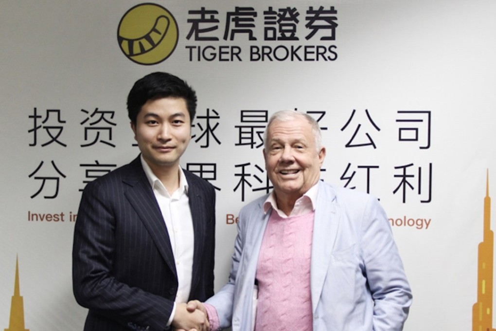 Tiger Brokers’ chief executive, Wu Tianhua (left) and Jim Rogers, chairman and chief executive of Rogers Holdings. Photo: Tiger Brokers