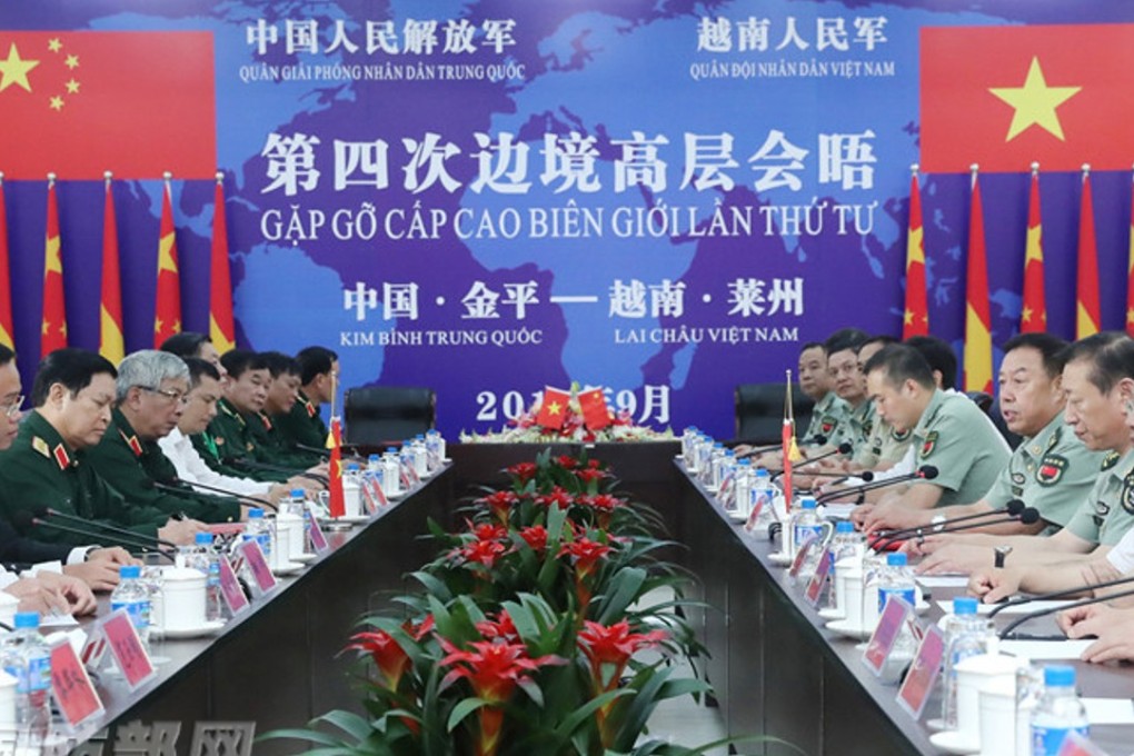 CMC vice-chairman Fan Changlong holds border defence talks with Vietnamese Defence Minister Ngo Xuan Lich on the weekend. Photo: Handout