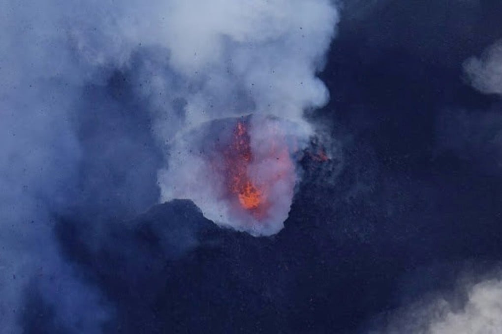 A view from above the Manaro volcano on Vanuatu's northern island of Ambae. More than 11,000 people have been evacuated from the island as the mountain threatens to erupt. Photo: Reuters
