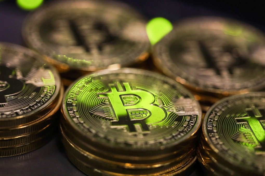 The Chinese central bank has told virtual currency trading platforms based in Beijing and Shanghai to cease market operations. Photo: Bloomberg