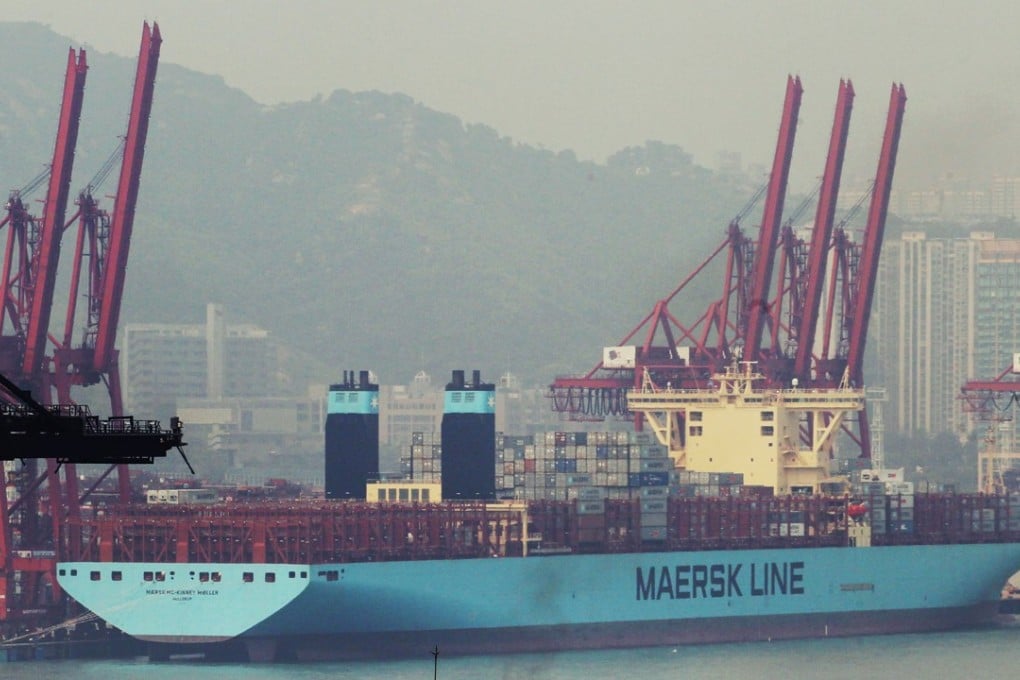 Ocean-going vessels at berth must switch to low-sulphur fuel. Photo: Felix Wong