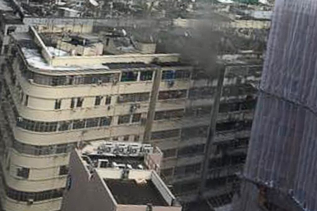 The fire broke out in a flat in Cheung Sha Wan. Photo: Facebook