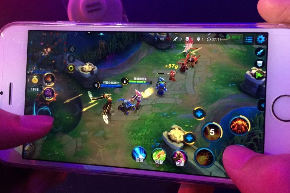 A fan playing Honour of Kings on their mobile phone. Photo: Handout