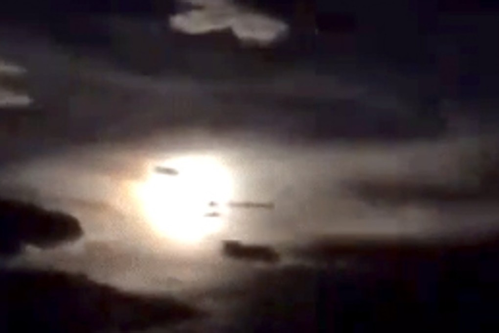 The fireball lit up the skies over Yunnan during the Mid Autumn Festival: Twitter.