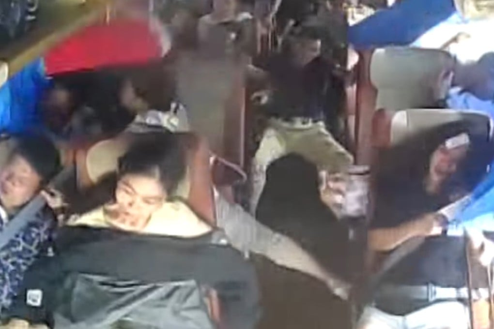 One man was injured when a bus turned over on a Chinese highway after being hit by a car. Photo: Rt.com