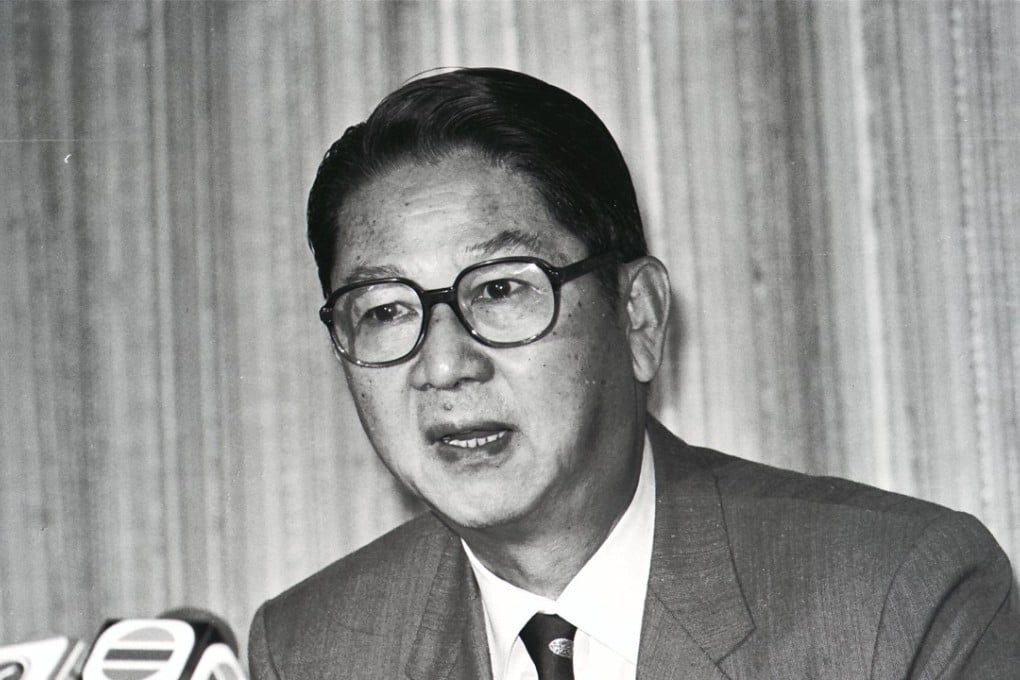 Then CUHK vice-chancellor Ma Lin briefs the press after returning from a trip to China. Photo: SCMP