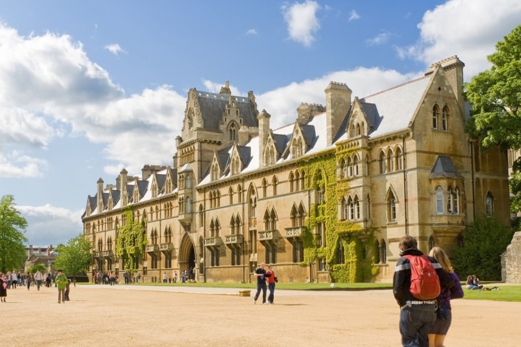 Students outside Christ Church college at Oxford University. Photo: Shutterstock