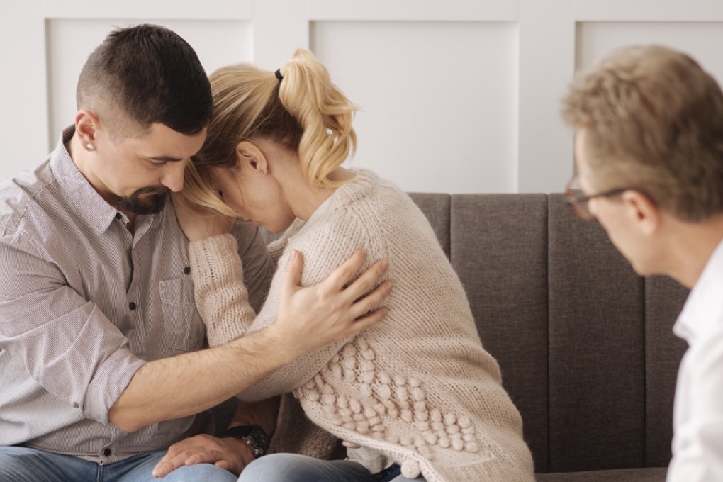It is vital a couple gets support if the husband does not know how to comfort his wife when she is going through breast cancer. Photo: Shutterstock