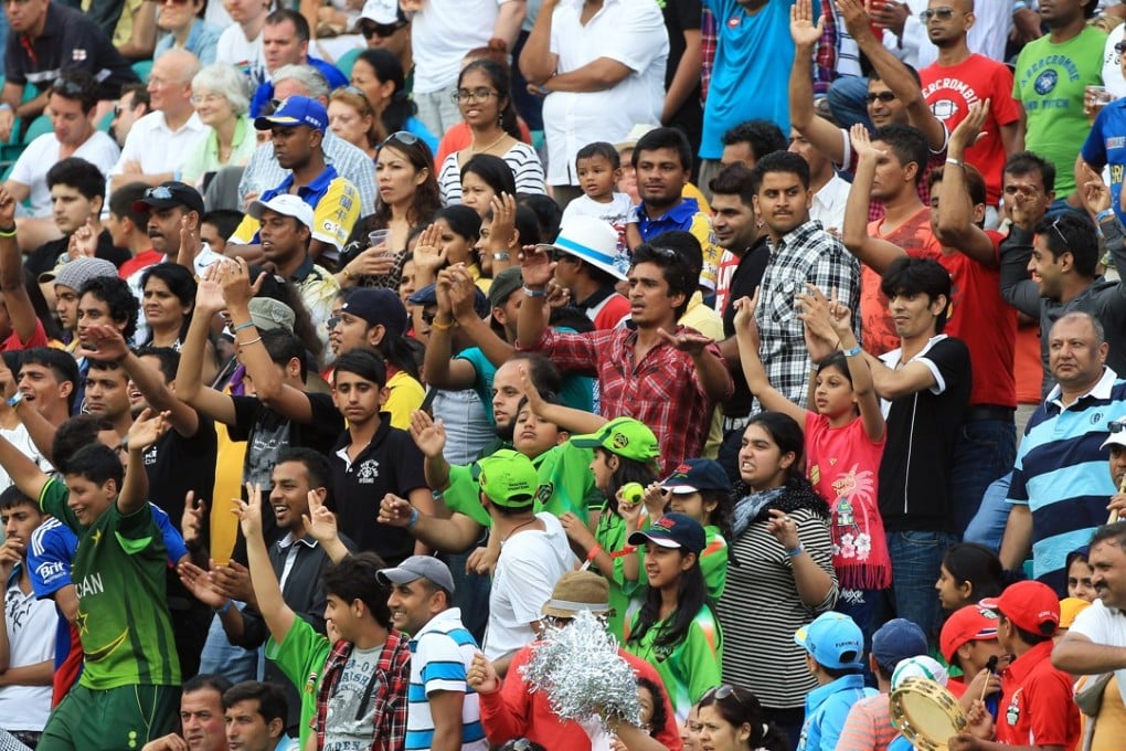 Fans at the Hong Kong Sixes. Photo: Jonathan Wong