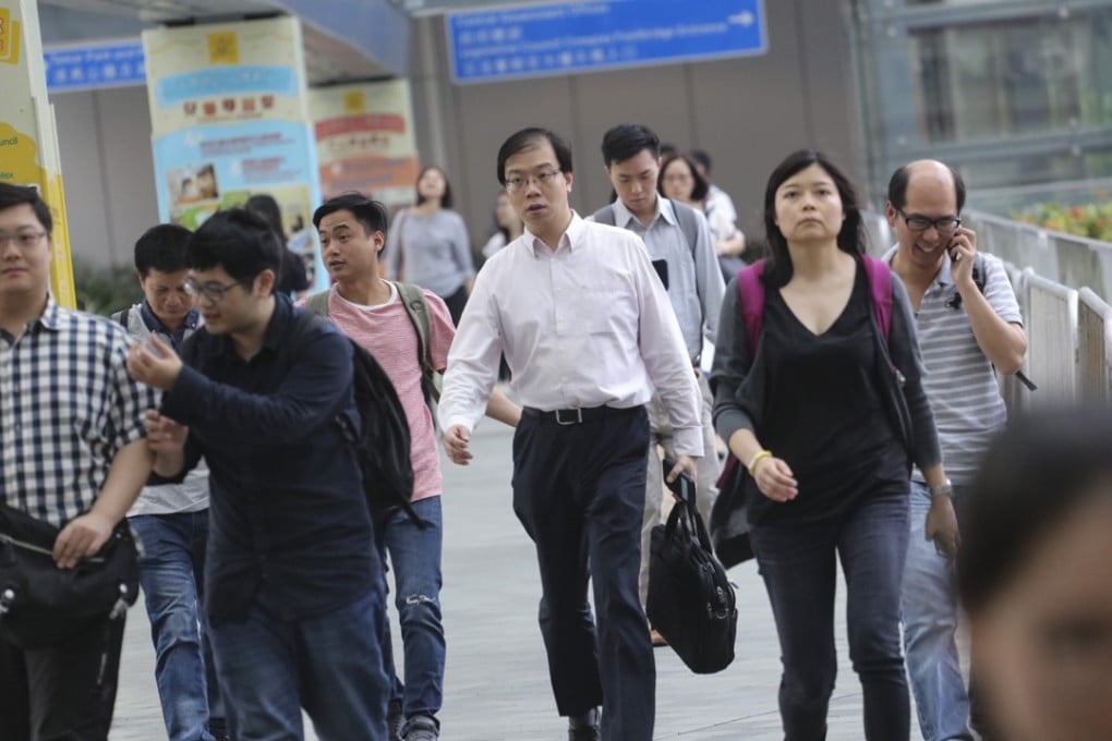General photos of civil servants at Central Government Offices in Tamar. Photo: Felix Wong