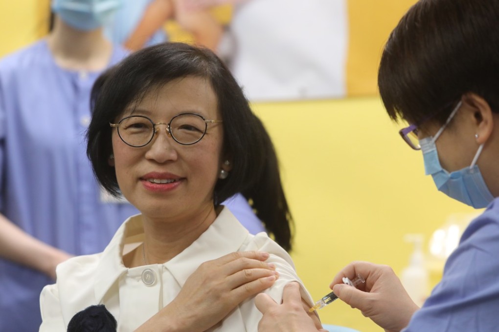 Professor Sophia Chan Siu-chee, the secretary for food and health, gets a flu shot at Shau Kei Wan Jockey Club on Monday. Photo: Sam Tsang