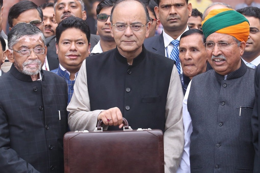 Indian Finance Minister Arun Jaitley plans to revitalise the country’s state banks with a 2 trillion rupee injection – money he wants to raise by selling those exact same financial institutions special bonds. Photo: EPA
