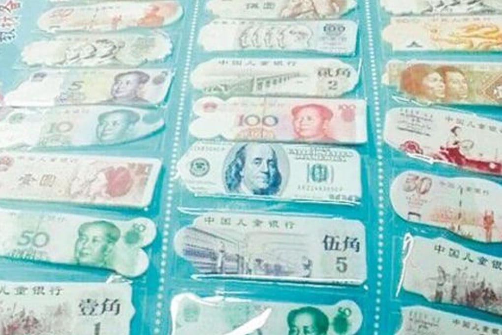 These “billionaire bookmarks” are popular with schoolchildren in central China, but retailers could be breaking the law by selling them. Photo: Thepaper.cn