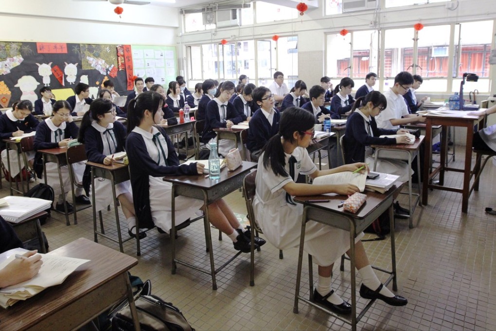The move to make Chinese history an independent subject for lower secondary students has left lawmakers and teachers wary. Photo: Franke Tsang