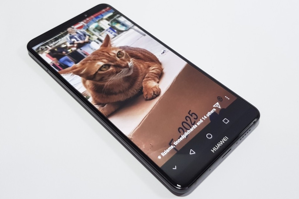 The Huawei Mate 10 Pro has a 6-inch OLED display with 18:9 aspect ratio. Photo: Ben Sin