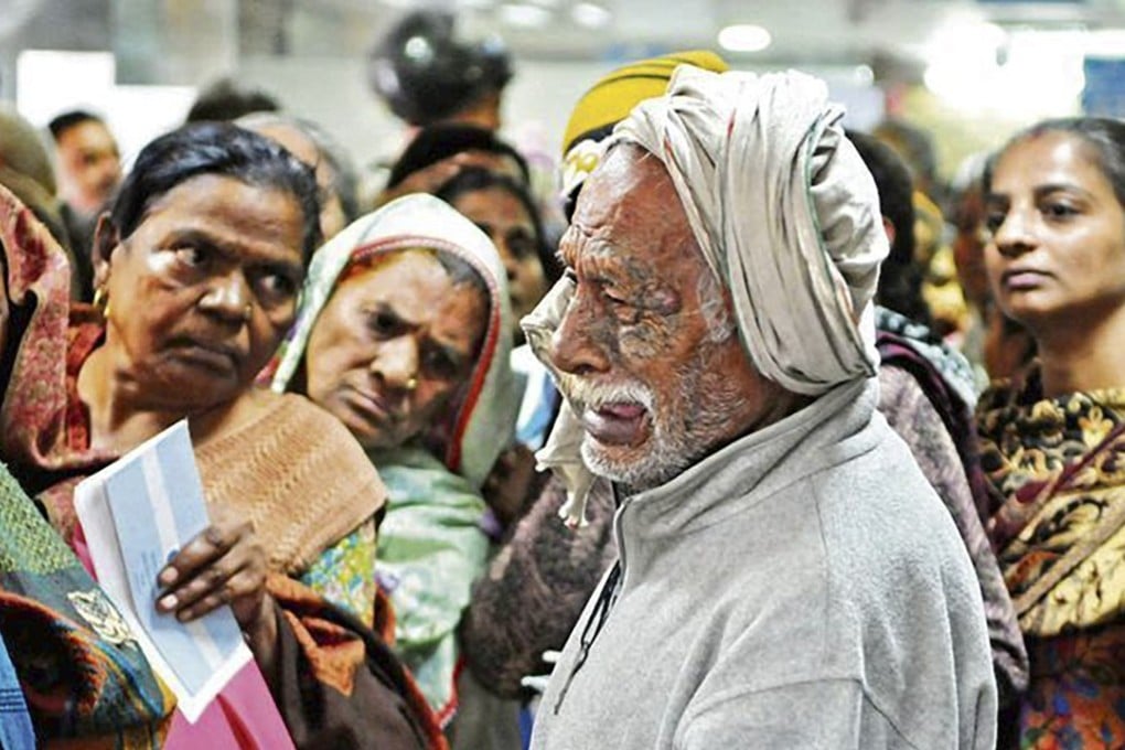 This image of Nand Lal, crying after losing his spot in a bank queue, became emblematic of the havoc caused by Indian Prime Minister Narendra Modi’s note ban. Photo: Twitter