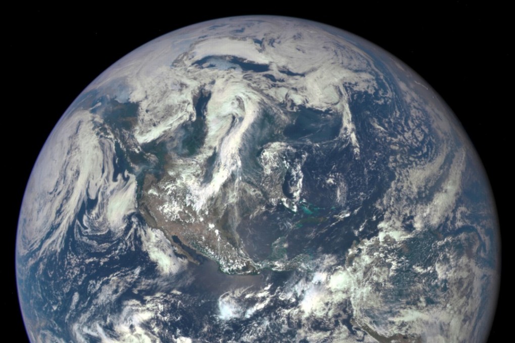 Mayors from 25 cities around the world, representing 150 million citizens, have pledged to cut their carbon emissions to net zero by 2050, while boosting efforts to become more resilient to extreme weather and other pressures linked to climate change. File photo: Reuters