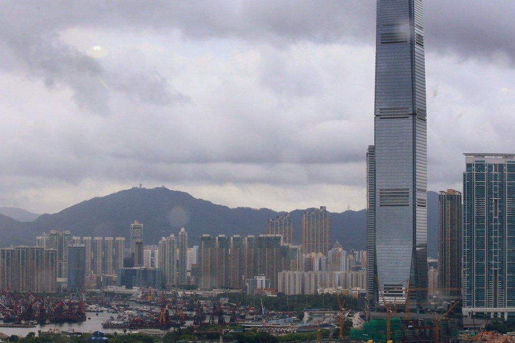Cooler temperatures and rain were forecast for the weekend. Photo: David Wong