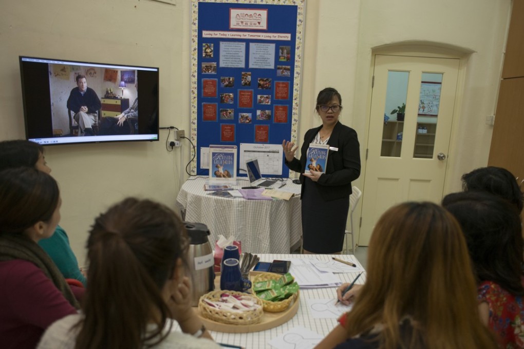 Tess Baguio, principal of Small World Christian Kindergarten, gives a parenting course to mothers at the school in Hong Kong’s Mid-Levels neighbourhood. Photo: Antony Dickson