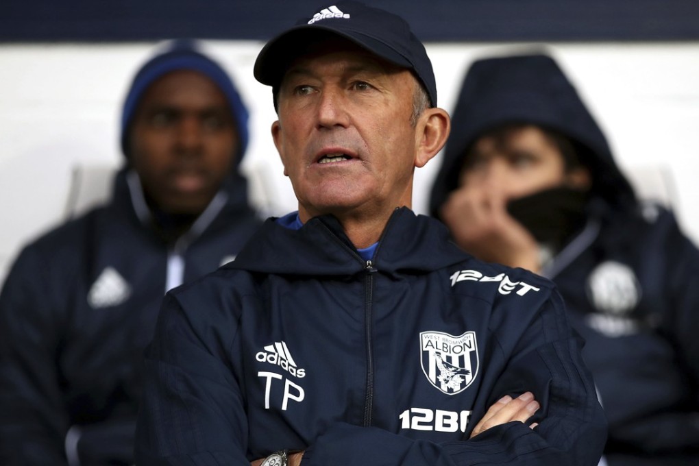 West Bromwich Albion manager Tony Pulis watches on during his side’s 4-0 defeat by Chelsea. Photo: AP