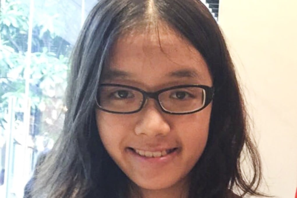 Chin Yu-ying was last seen wearing a long-sleeved grey chequered shirt, dark trousers, black shoes, white watch and carrying a black canvas bag. Photo: ISD