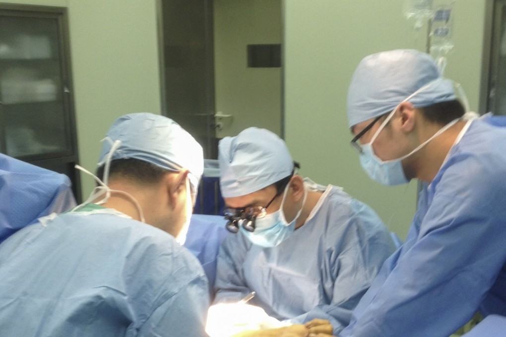 Harbin surgeon Ren Xiaoping says there is some distance to go before head transplant surgery is performed clinically. Photo: Red Door News