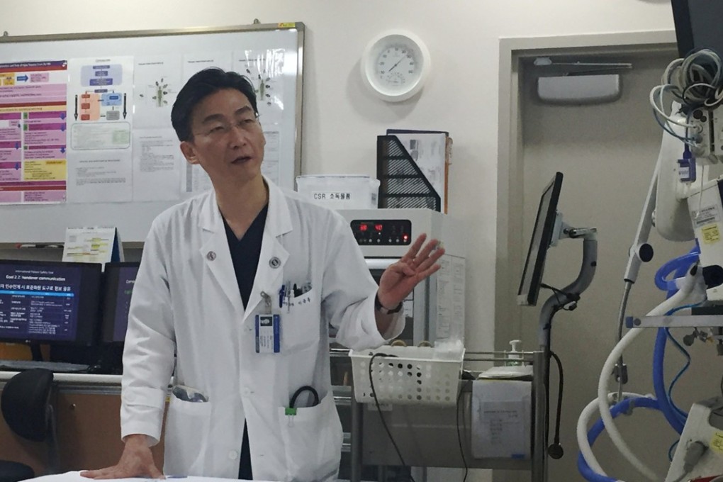 Lee Cook-jong, a South Korean surgeon who operated the defected North Korean soldier with gunshot wounds, speaks during an interview at a hospital in Suwon, South Korea, on November 23, 2017. Photo: Reuters