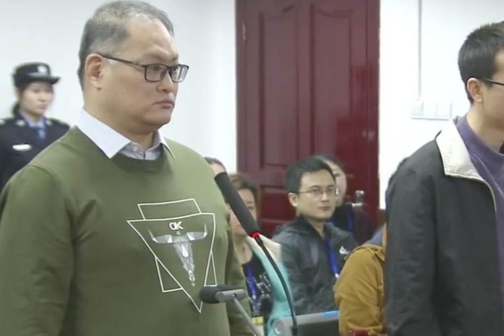 Lee Ming-cheh (left) and co-defendant Peng Yuhua in court on Tuesday for the sentencing. Photo: Weibo