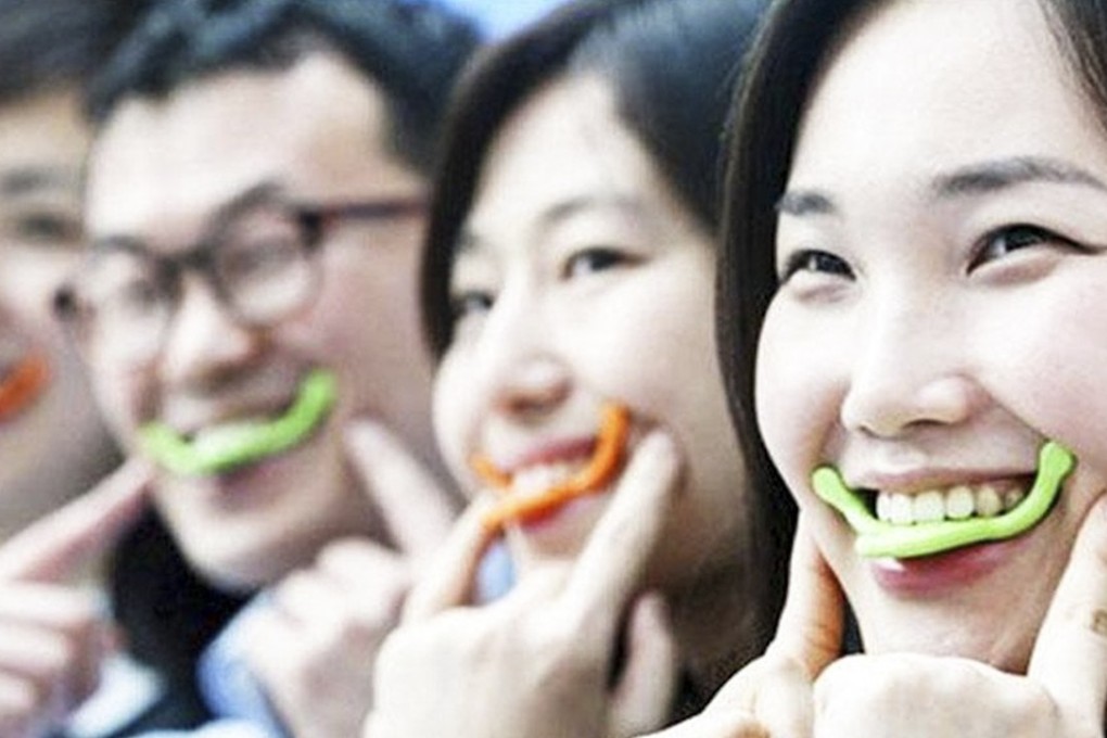 The so-called smile trainer is a silicone mouthpiece designed to improve the balance of your face.