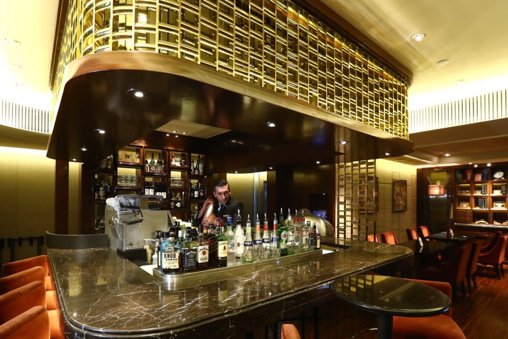 Lawry’s The Prime Rib offers customers a relaxed, cosy drinking hole in the heart of Central. Photo: Nora Tam