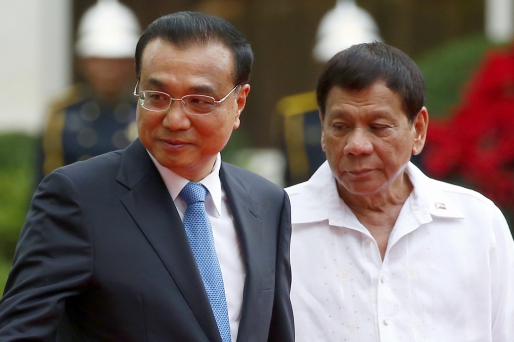 Chinese Premier Li Keqiang and Philippine President Rodrigo Duterte meet for talks in Manila last month. Photo: AP