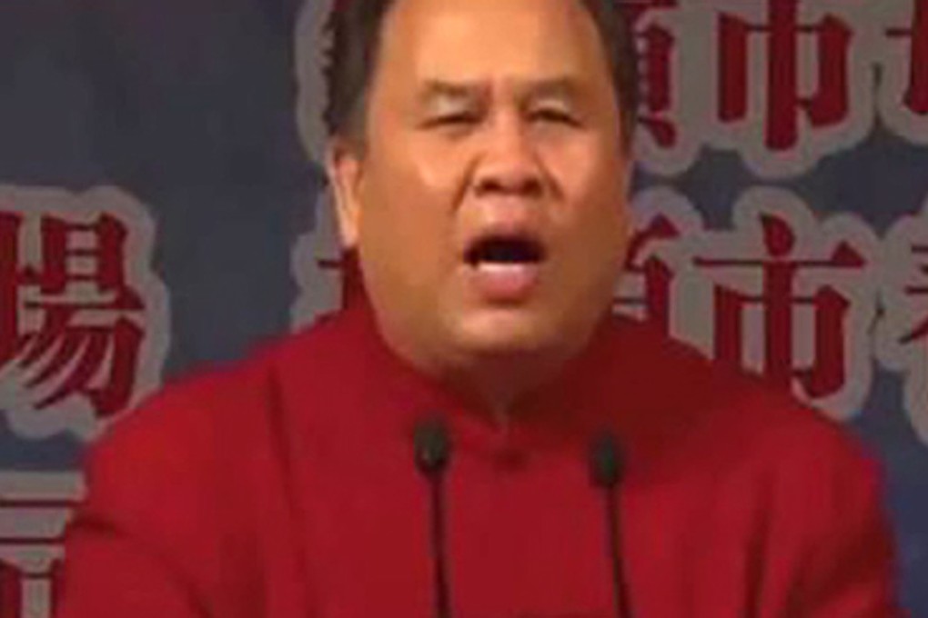 Former gang member Kang Jinsheng set up a school to teach women to be submissive wives. Photo: Pear Video