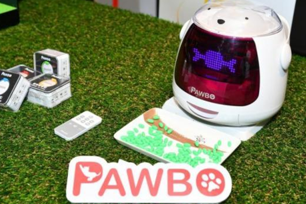 Acer's Pawbo Munch is a smart feeding device for pets. Photo: Bangkok Post
