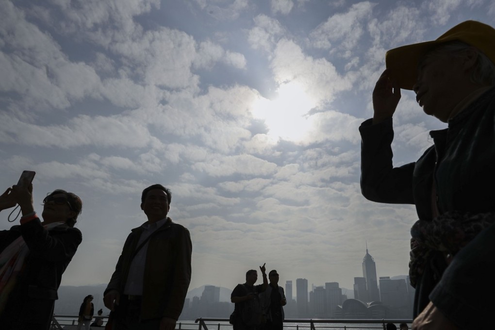 Temperatures are expected to climb from Thursday towards Christmas Eve. Photo: Winson Wong