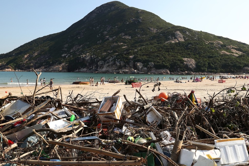 Rubbish on the beach in Shek O. Photo: Nora Tam