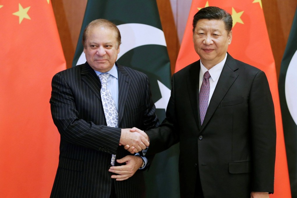 President Xi Jinping of China welcomes Pakistani Prime Minister Nawaz Sharif, ahead of the Belt and Road Forum in Beijing, on May 13. Photo: Reuters