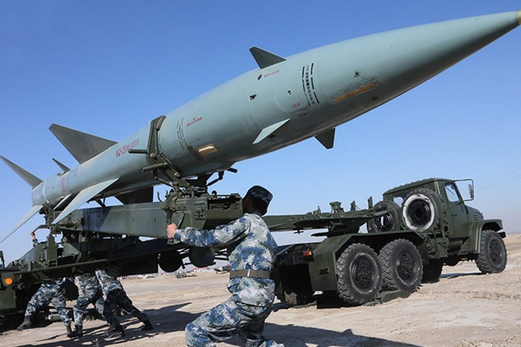 PLA troops prepare to launch a missile during a live-fire drill in northeast China in October 2014. Photo: www.mod.gov.cn