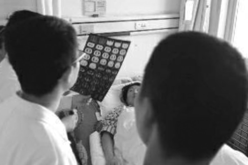 The woman receives treatment in hospital in Shaanxi province. Photo: News.163.com