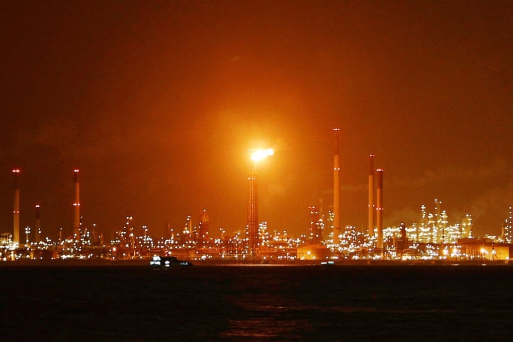 Royal Dutch Shell’s Pulau Bukom offshore petroleum complex in Singapore. Photo: Reuters