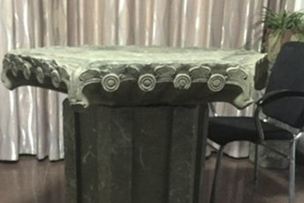 The alleged ring leader of the gang was accused of using one of the items as a coffee table. Photo: qq.com