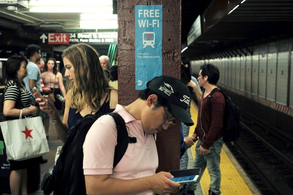 Telecom carriers dominate distribution of mobile phones in the United States and Huawei is struggling to make inroads into the market. Photo: AFP