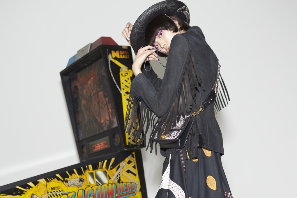 Head-turning outfits with boho fringes, wild patchworks and psychedelic prints