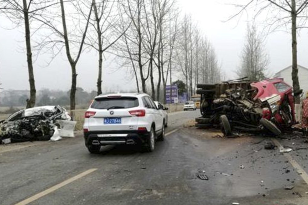 The scene of the crash in Hunan province. Photo: News.163.com