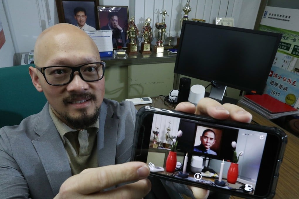 Anthony Yuen of iVeneration shows the virtual worshipping platform allowing people to remember their loved ones any time at any place. Photo: Nora Tam