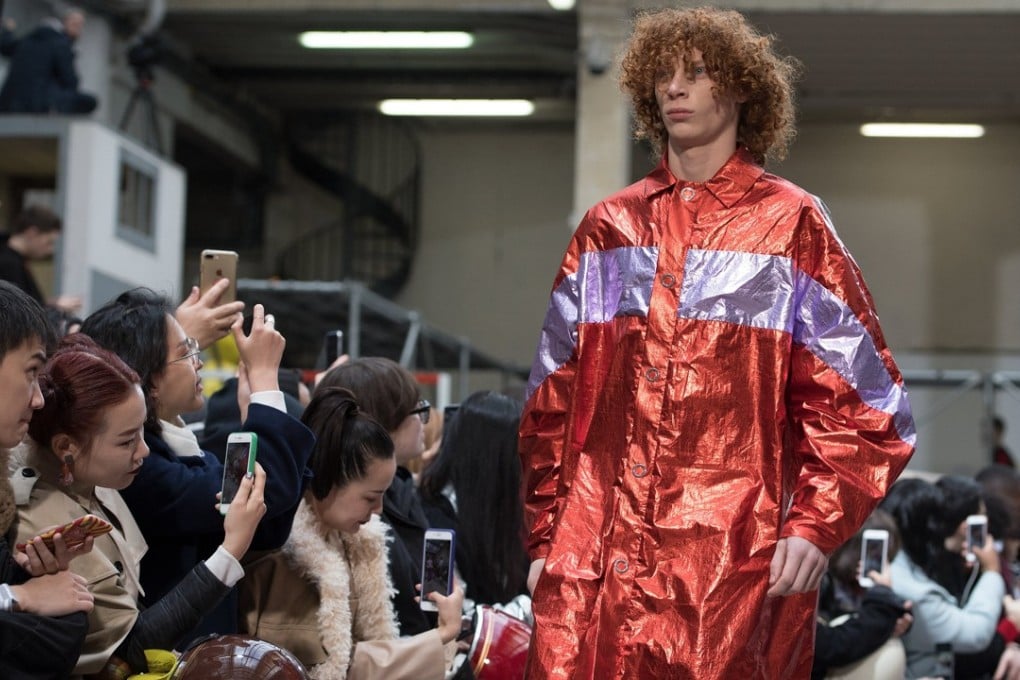 A model presents a creation from the autumn 2018 ready-to-wear collection by Taiwanese designer Angus Chiang during Paris Fashion Week. Photo: EPA