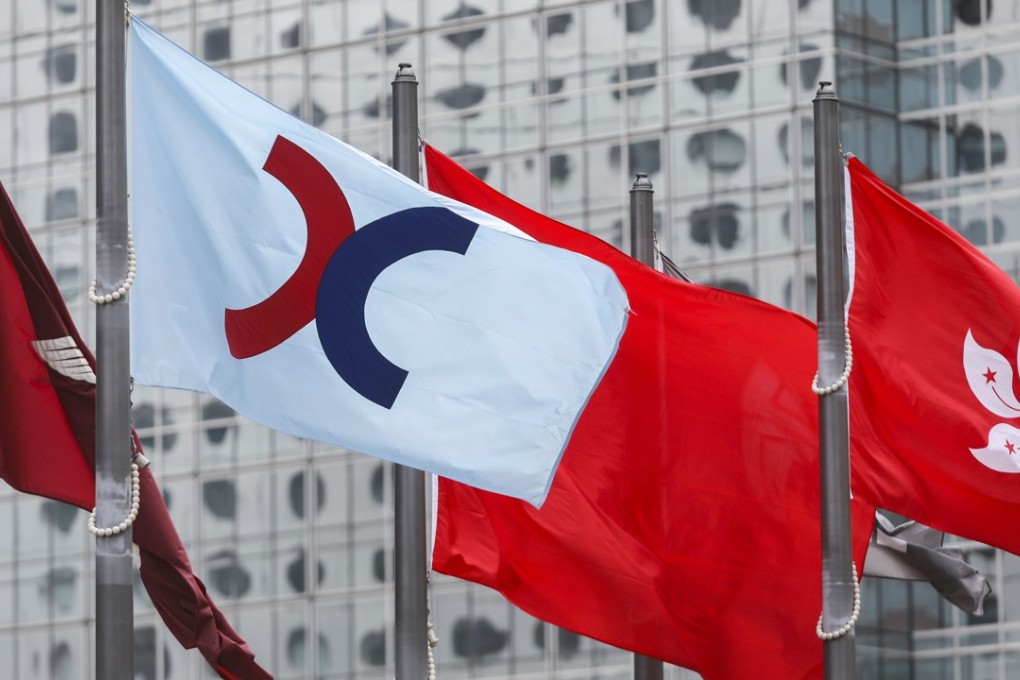 The benchmark Hang Seng Index dropped 0.47 per cent, or 154.48 points, to 32,804.21 as trading got under way on Thursday. Photo: Sam Tsang