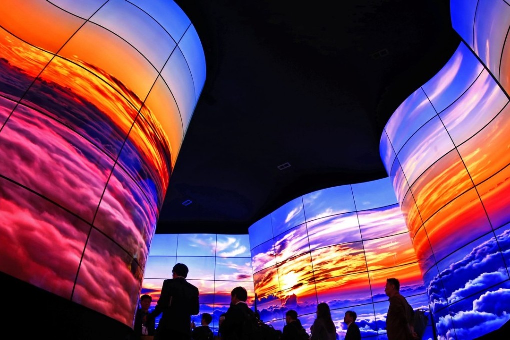 LG’s giant canyon display wowed visitors to the CES show floor